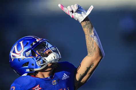 What time do the jayhawks play today - For Kansas: The Jayhawks have started 3-0 in consecutive years for the first time since the 1991-92 season and have won seven straight games played in the month of September, dating back to last year when they got off to a 5-0 start. Kansas downed Missouri State and Illinois in impressive fashion at David Booth Stadium to open …
